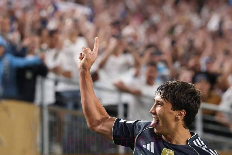 贡萨洛-加西亚:为皇马首发出战梦想成真 贡萨洛-加西亚:为皇马首发出战梦想成真